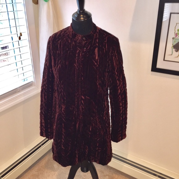 Free People Jackets & Blazers - FREE PEOPLE burgundy quilted velvet coat XS